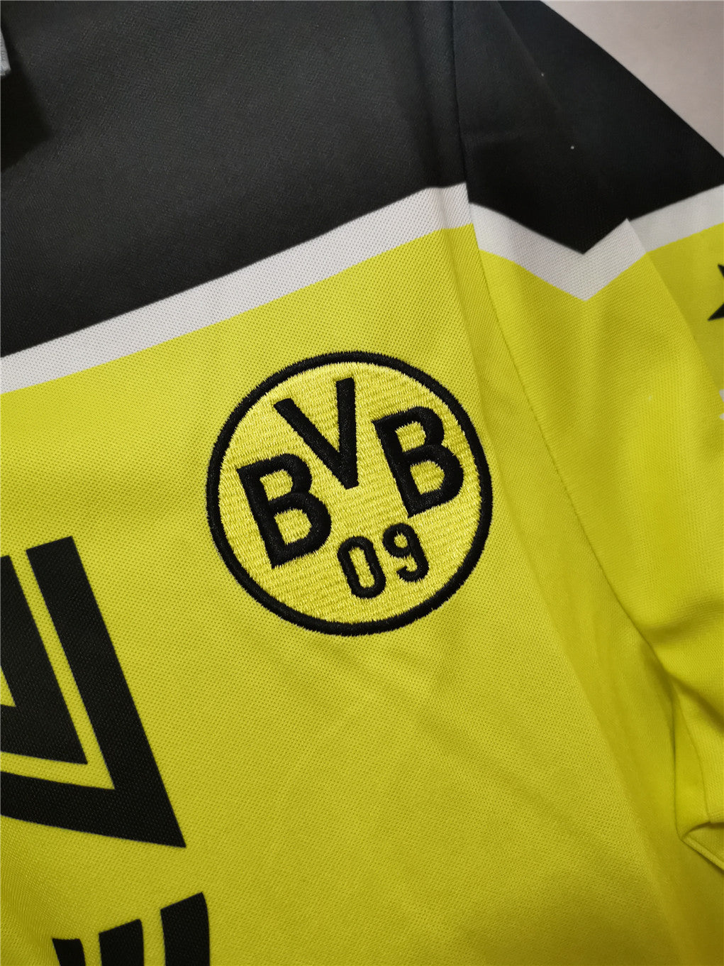 Borussia Dortmund Maillot UCL Winners 1996/97 – vue 4