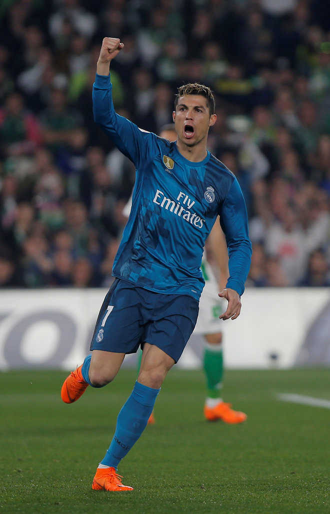 Maillot Cristiano Ronaldo CR7 Real Madrid Third 2018 – vue 3