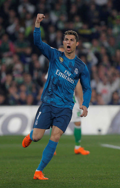 Maillot Cristiano Ronaldo CR7 Real Madrid Third 2018 – vue 3