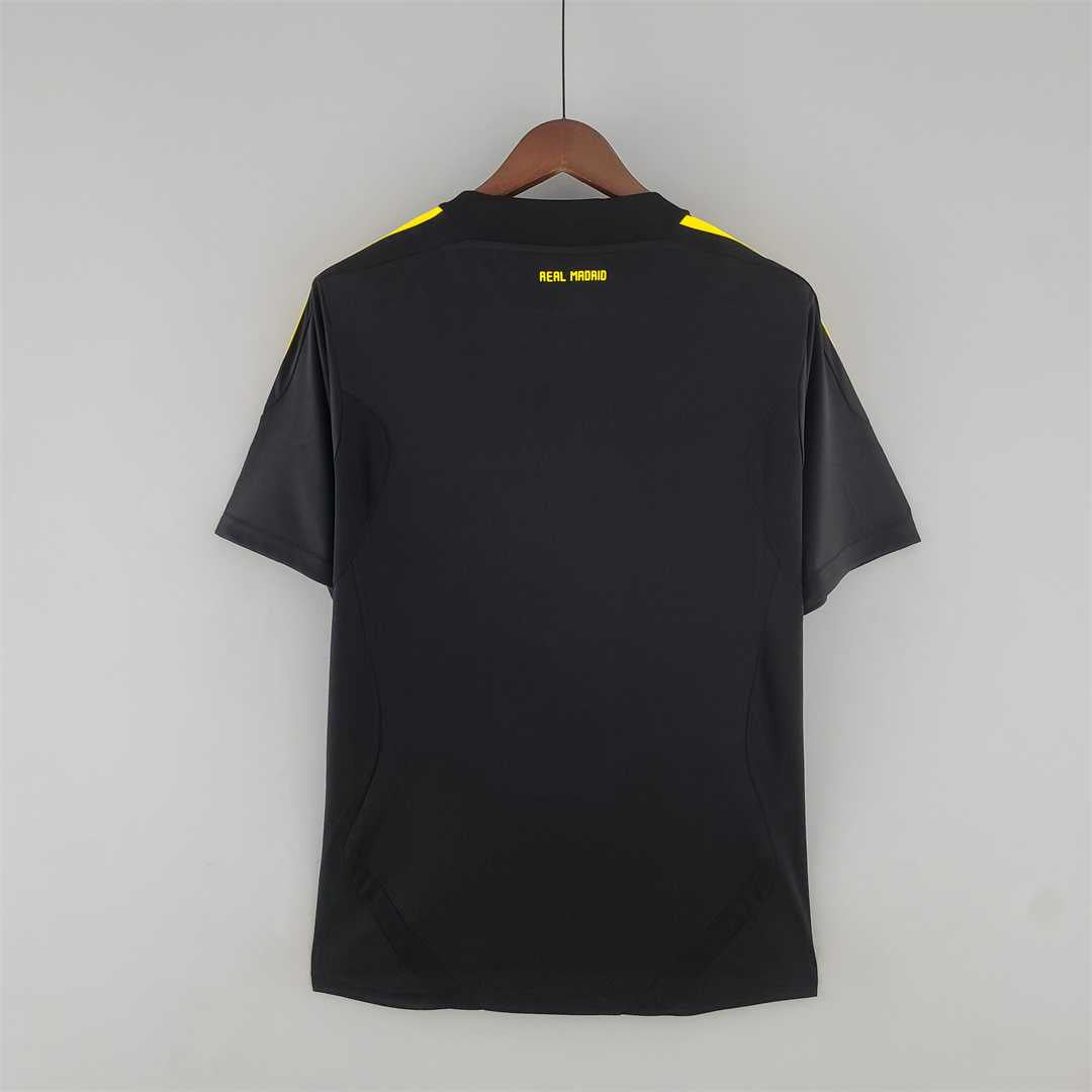 Real Madrid Maillot Goalkeeper Black 2011/12 – vue 3