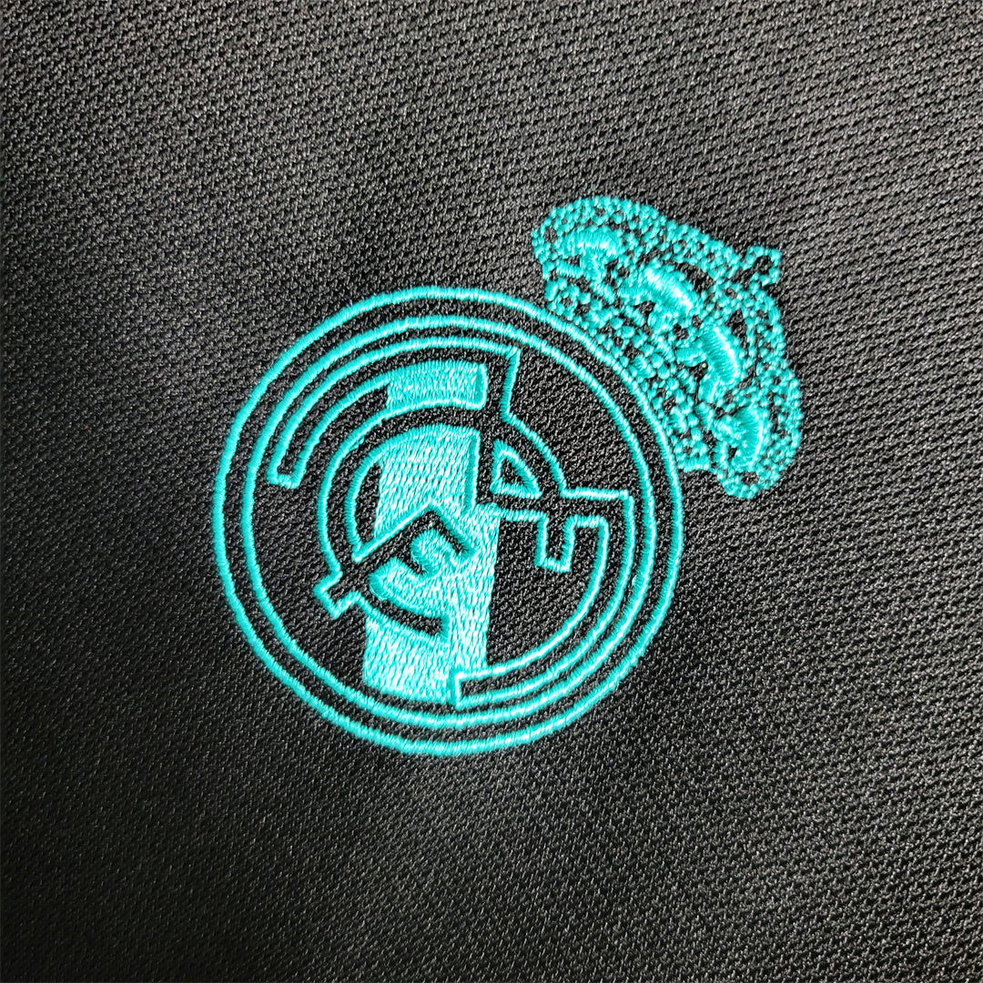 Real Madrid Maillot Extérieur Manches Longues 2017/18 – vue 4