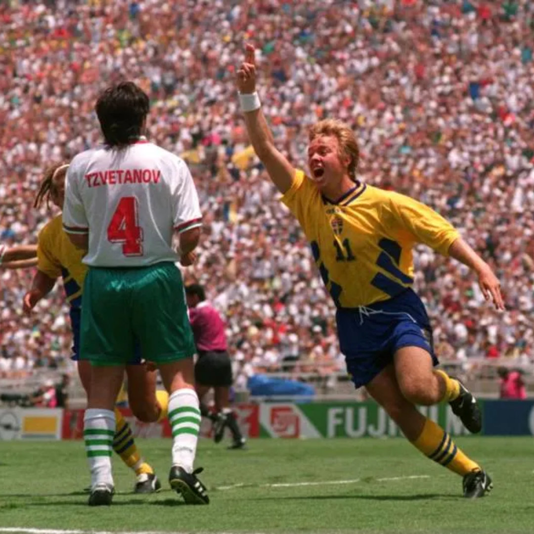 Suède Maillot Domicile 1994 – vue 5