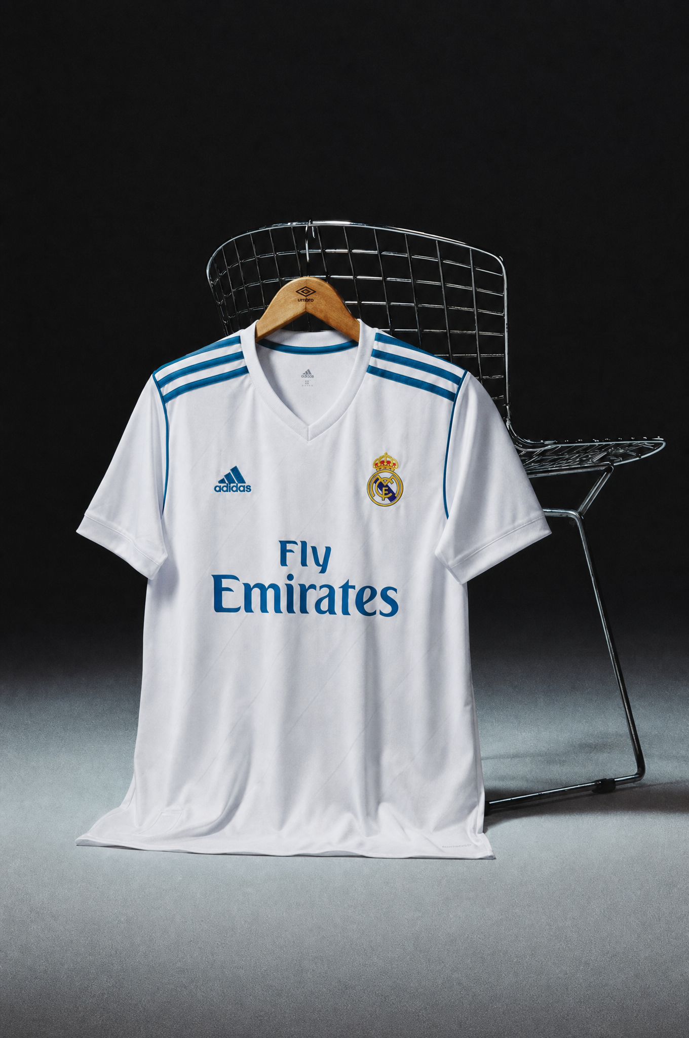 Maillot Cristiano Ronaldo CR7 Real Madrid Domicile 2018 – vue 4