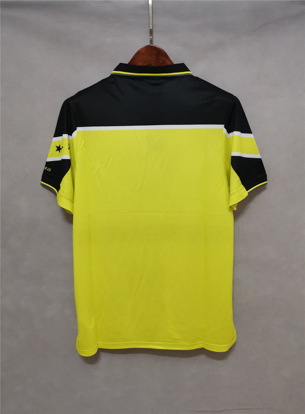 Borussia Dortmund Maillot UCL Winners 1996/97 – vue 3