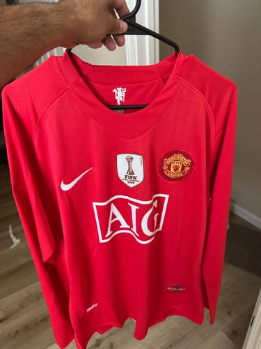 files/review-05-man-united-aig.jpg